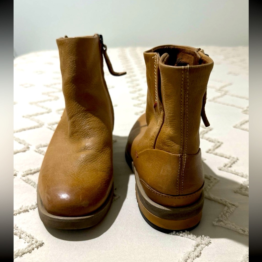Franco Sarto ankle boots, size 7. Worn once, everyday use, cute and trendy.